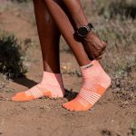 Injinji Women's Trail Mid Mini Crew Socks Geranium - Image 2